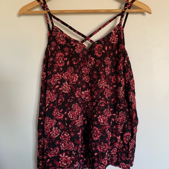 Kismet Strappy Floral Cami - Picture 4 of 5